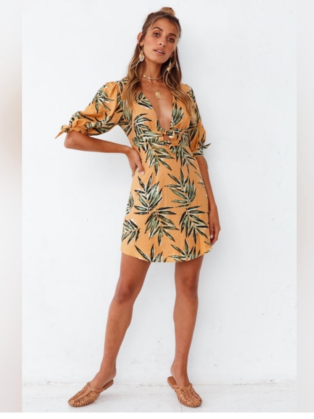 Selfie Leslie Saints + Secrets Sunset Leaf Dress Size Large